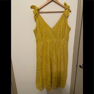 A pea in the pod Maternity dress